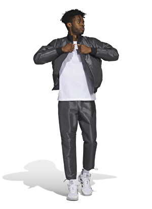 adidas Normal Siyah Erkek Ceket IB9432 HDN TRAVEL JKT