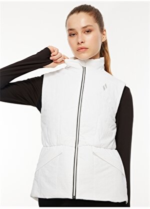 Skechers Beyaz Kadın Fermuarlı Regular Fit Yelek S232039-100W Outerwear Padded Vest