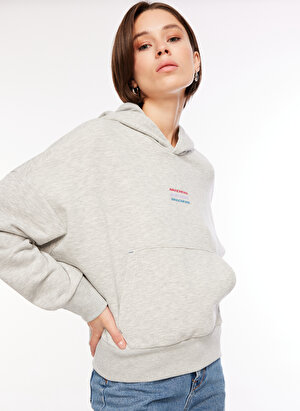 Skechers Gri Kadın Bisiklet Yaka Sweatshirt 43-036W Essential Hoodie Sweatshirt 