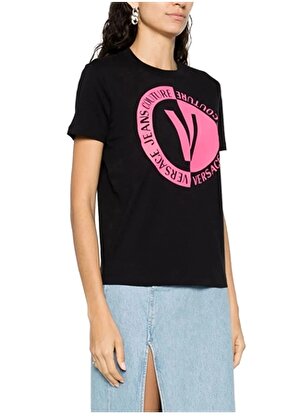 Versace Jeans Couture Bisiklet Yaka Baskılı Siyah Kadın T-Shirt 75HAHG06