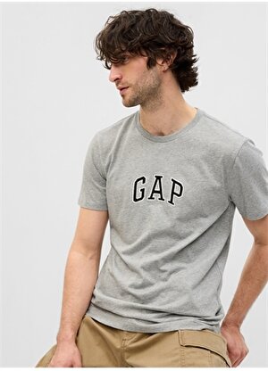 Gap Bisiklet Yaka Nakışlı Gri Erkek T-Shirt 570044