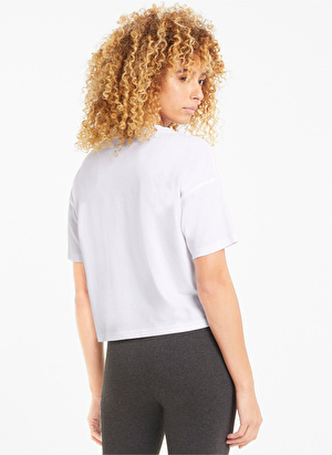 Puma Beyaz Kadın Yuvarlak Yaka Regular Fit T-Shirt 58686602-ESS Cropped Logo Tee