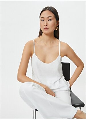 Koton Dik Yaka Kırık Beyaz Kadın T-Shirt 4SAK30001PW