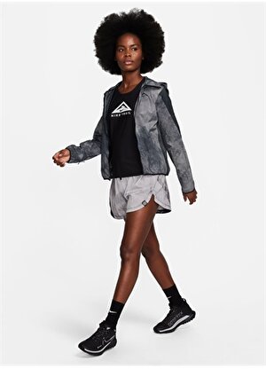 Nike Siyah - Gri Kapüşon Yaka Kadın Rüzgarlık FN6853-010-W NK TRAIL REPEL JKT  