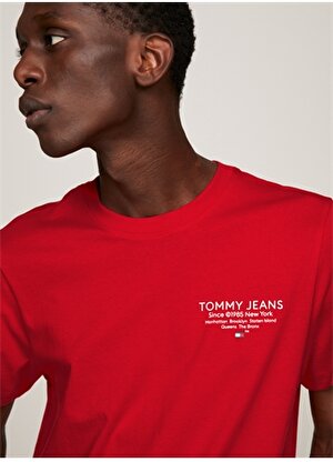 Tommy Jeans Düz Kırmızı Erkek T-Shirt DM0DM18265XNL