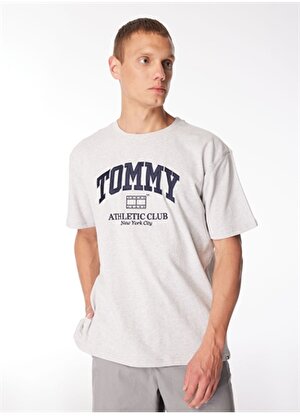 Tommy Jeans Baskılı Açık Gri Erkek T-Shirt DM0DM18557PJ4