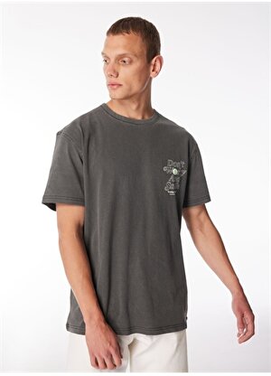 Tommy Jeans Baskılı Siyah Erkek T-Shirt DM0DM18980BDS