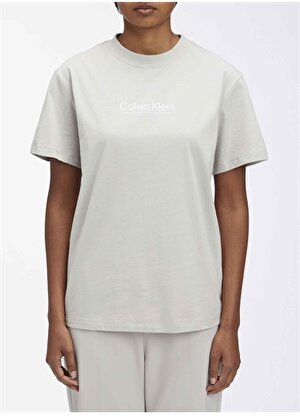Calvin Klein Bisiklet Yaka Düz Açık Gri Kadın T-Shirt COORDINATES REGULAR T-SHIRT SS
