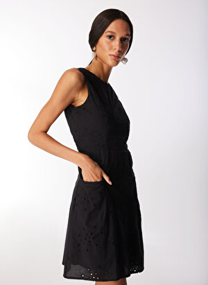 Selen O Yaka Desenli Siyah Standart Kadın Elbise 24YSL7407