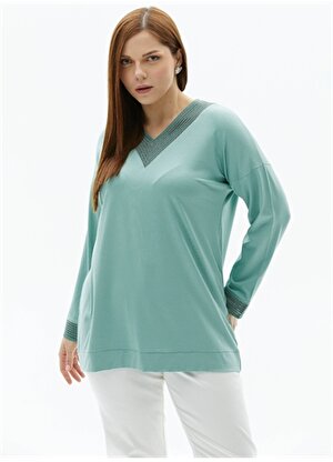 Selen V Yaka Düz Yeşil Kadın Bluz 24YSL8842-BB
