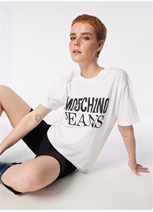Moschino Jeans Yuvarlak Yaka Baskılı Beyaz Kadın T-Shirt 241K1J0712