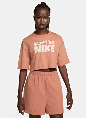 Nike Kadın Kahve Yuvarlak Yaka T-Shirt FZ4635-212 W NSW CROP TEE GLS  