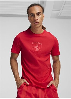 Puma 62380602 Ferrari Race Big Shld Tona Kırmızı Erkek Yuvarlak Yaka Normal Kalıp T-Shirt  
