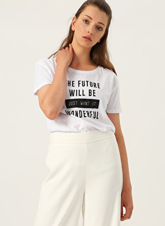 XS Beyaz Loft Regular Fit Yazılı T-Shirt 5002441120004 Kadın Giyim T-shirt & Atlet