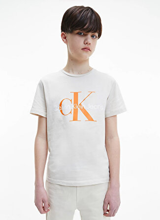 Calvin Klein T-Shirt Fiyatları ve Modelleri | Boyner