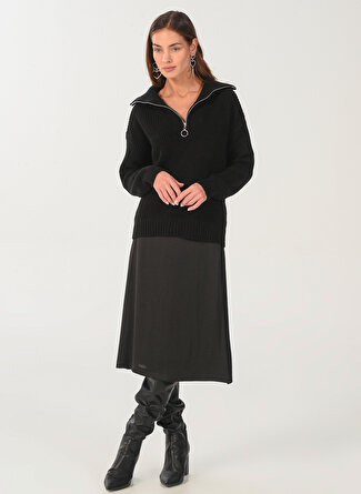 NGSTYLE Düz Yaka Düz Siyah Midi Kadın Elbise NGAW22-E4