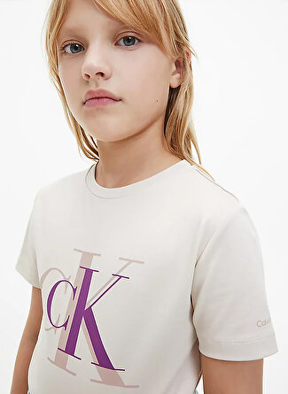 Calvin Klein Düz Beyaz Kız Çocuk T-Shirt IG0IG01858YBI