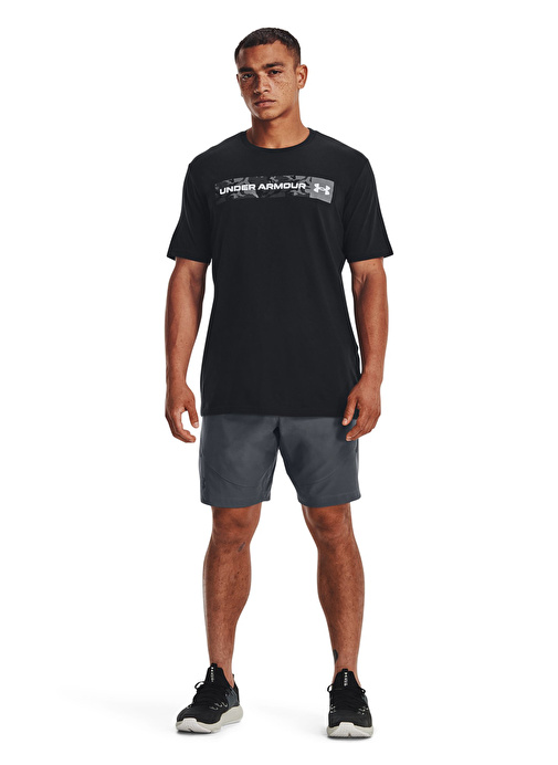 Under Armour 1376830-001 UA CAMO CHEST STRIPE Siyah Erkek Yuvarlak Yaka T-Shirt