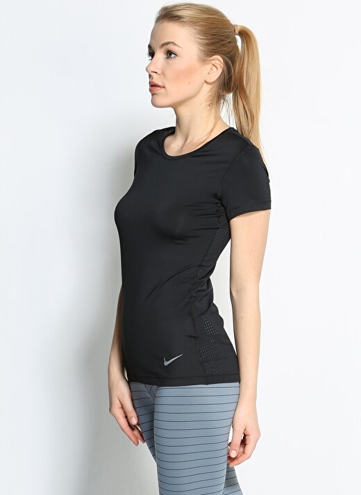 Nike T-Shirt 4