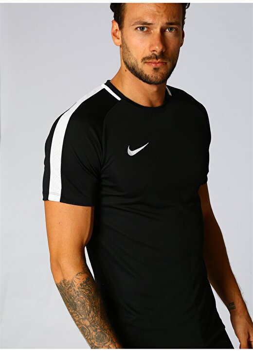 Nike Dry Erkek T-Shirt 1