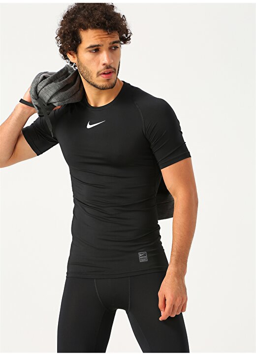 Nike Pro Erkek T-Shirt 1