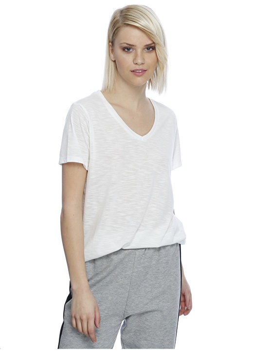 Limon Beyaz V Yaka Basic T-Shirt 1