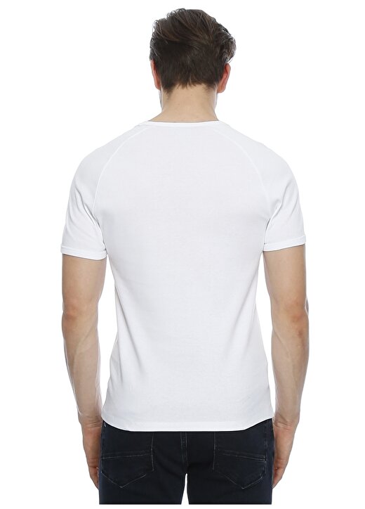 Mavi V Yaka Beyaz T-Shirt 4