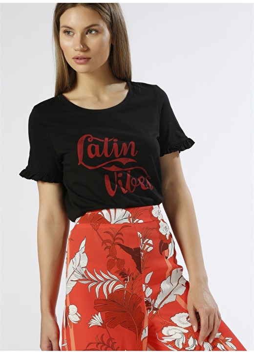 Vero Moda Kol Detaylı Siyah T-Shirt 3