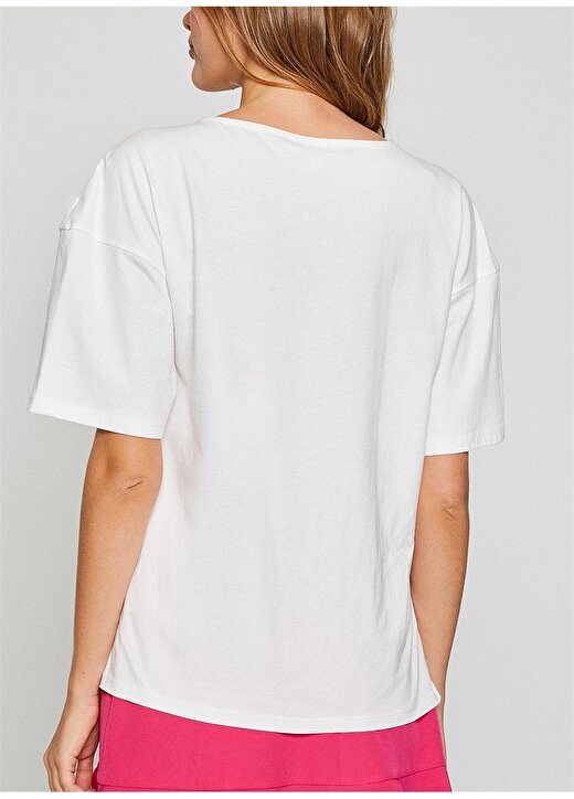 Koton Püskül Detaylı Beyaz T-Shirt 4