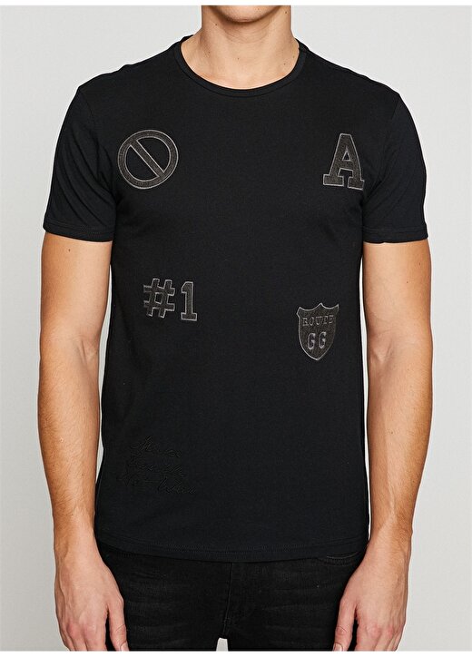 Koton Kabartma Baskılı Siyah T-Shirt 3
