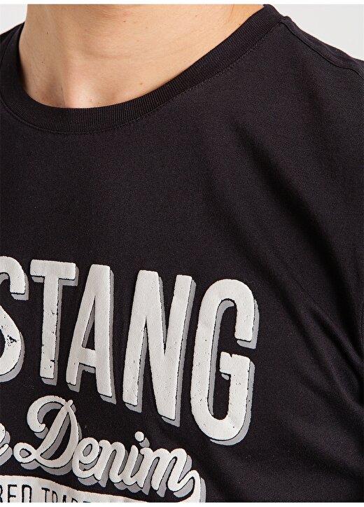 Mustang Kabartma Baskılı Siyah T-Shirt 3