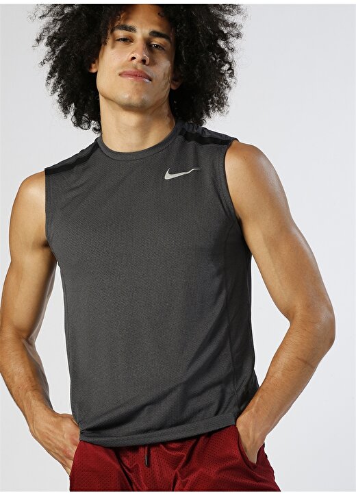 Nike Cool Miler Atlet 4