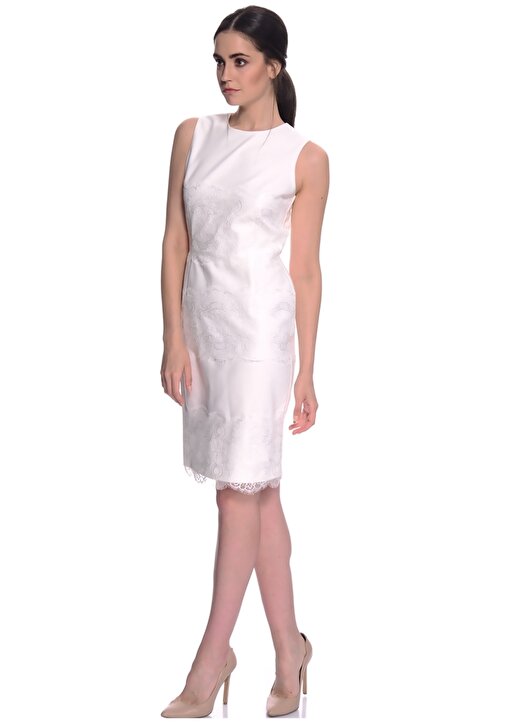House Of Camellia Dar Kesim Beyaz Kadın Elbise 1