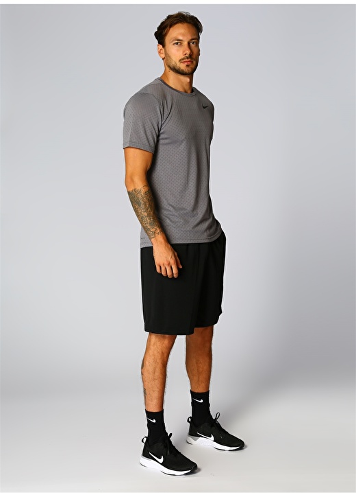 Nike Breathe T-Shirt 2