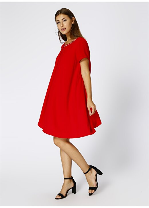 House Of Camellia O Yaka Kırmızı Kadın Elbise 1