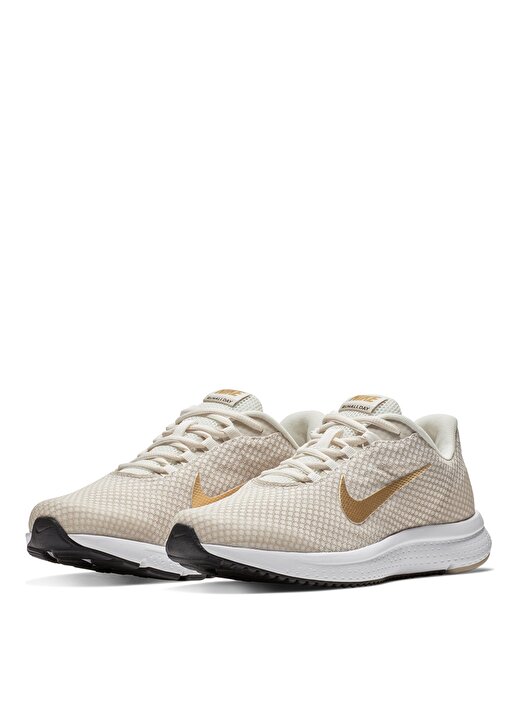 Nike Siyah - Beyaz Kadın Koşu Ayakkabısı 3