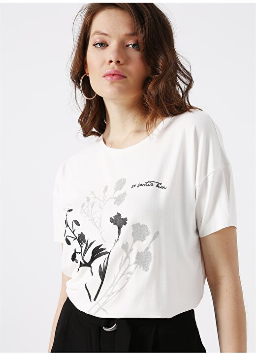 House Of Camellia Beyaz T-Shirt 3