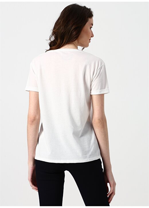 Mavi Cep Detaylı Penye Kırık Beyaz T-Shirt 4