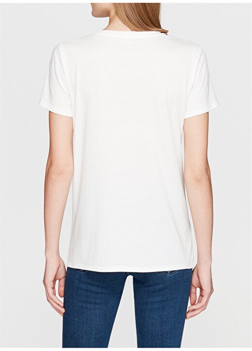 Mavi Nakışlı Kısa Kol Penye Kırık Beyaz T-Shirt 4