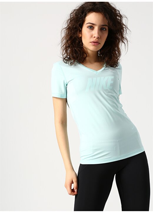Nike Kadın Antrenman T-Shirt 1