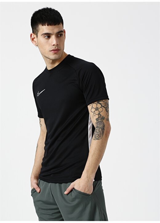 Nike AJ9996-010 Siyah Erkek T-Shirt 3