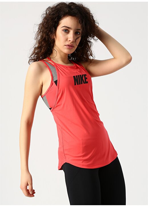 Nike Kadın Antrenman Atlet 2