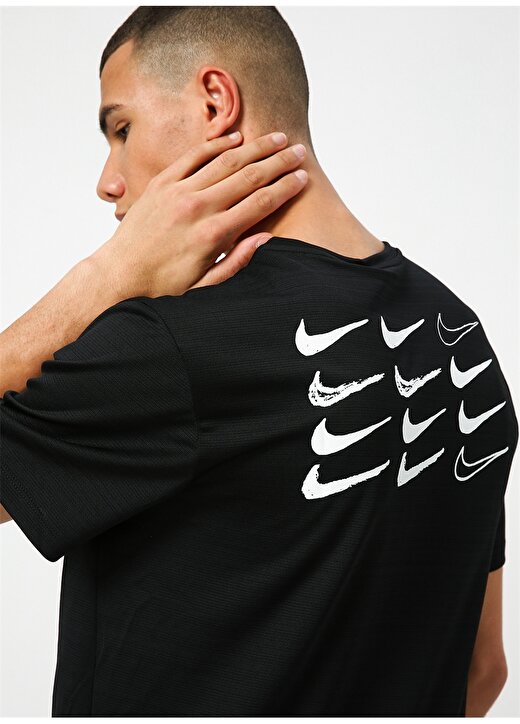 Nike Koşu T-Shirt 1