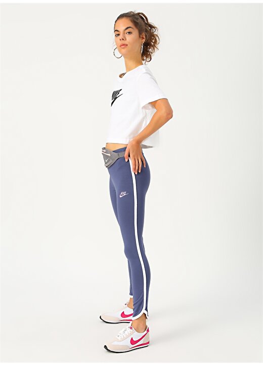 Nike Yuvarlak Yaka Baskılı Beyaz Kadın T-Shirt BV6175-100 TEE ESSNTL CRP ICN FTR 3
