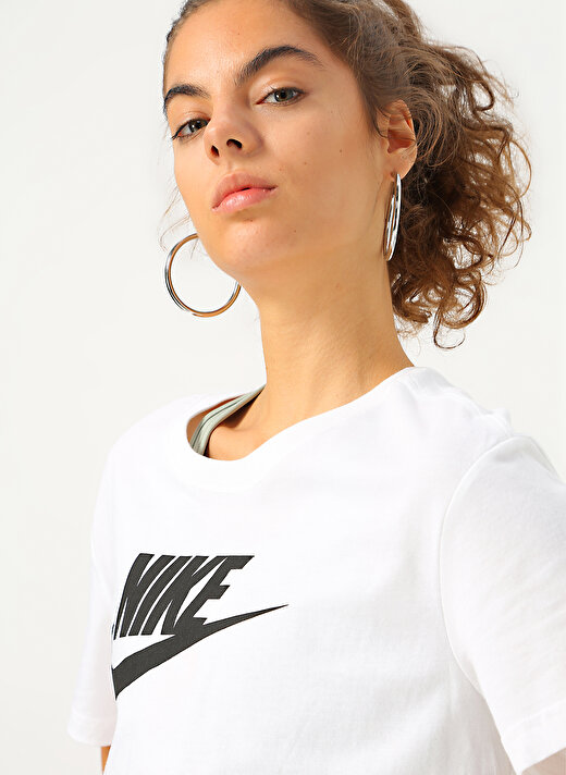 Nike Yuvarlak Yaka Baskılı Beyaz Kadın T-Shirt BV6175-100 TEE ESSNTL CRP ICN FTR 4