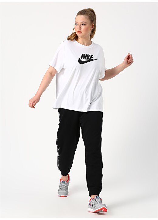 Nike Sportswear T-Shirt 2