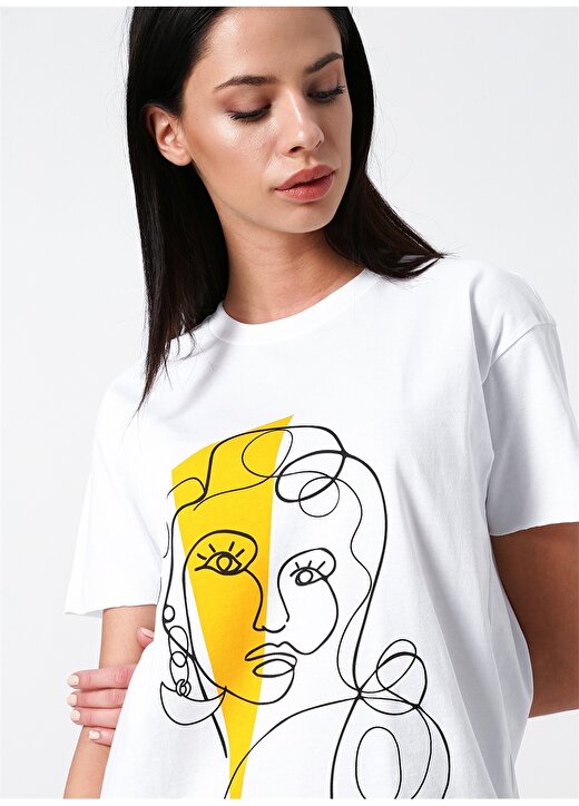 Only Kübik Portre Baskılı Beyaz T-Shirt 1
