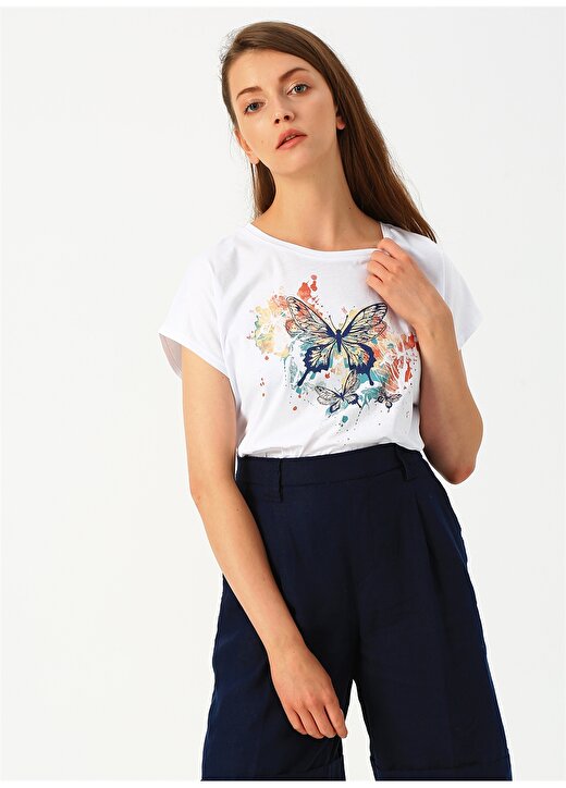 Mavi Kelebek Baskılı Beyaz T-Shirt 4