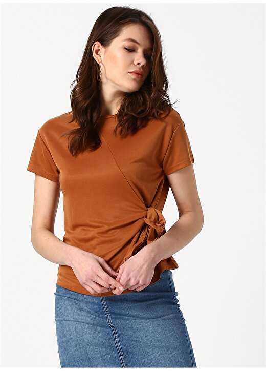 Koton Bel Detaylı Kahverengi T-Shirt 1