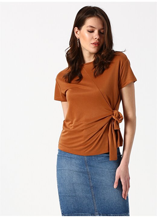Koton Bel Detaylı Kahverengi T-Shirt 4